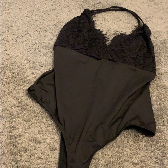 Crossed back body suit - Picture 1 of 2